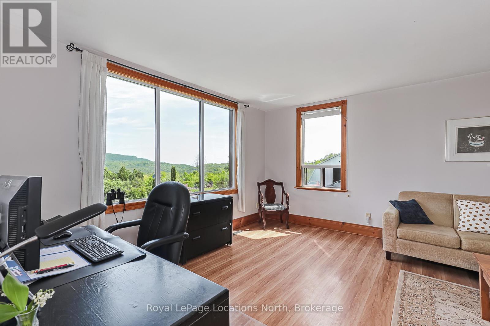 529685 OSPREY - THE BLUE MOUNTAINS TOWNLINE N - Image 16