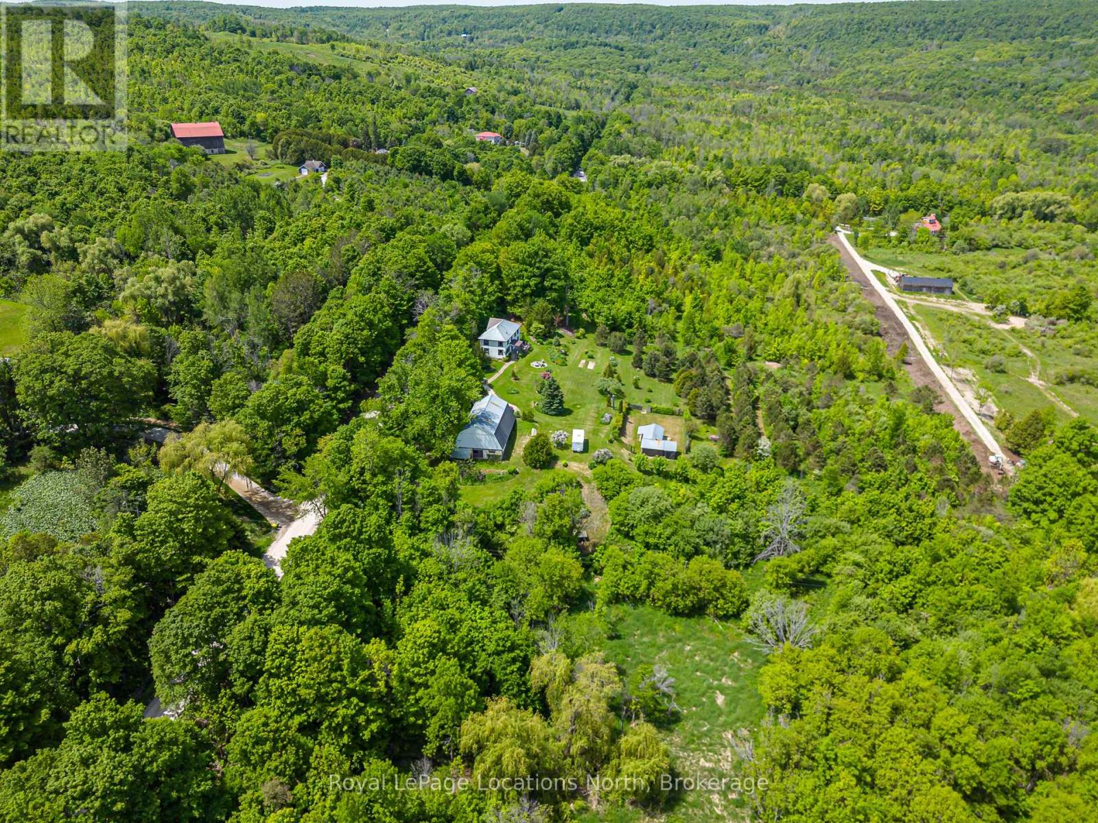 529685 OSPREY - THE BLUE MOUNTAINS TOWNLINE N - Image 4