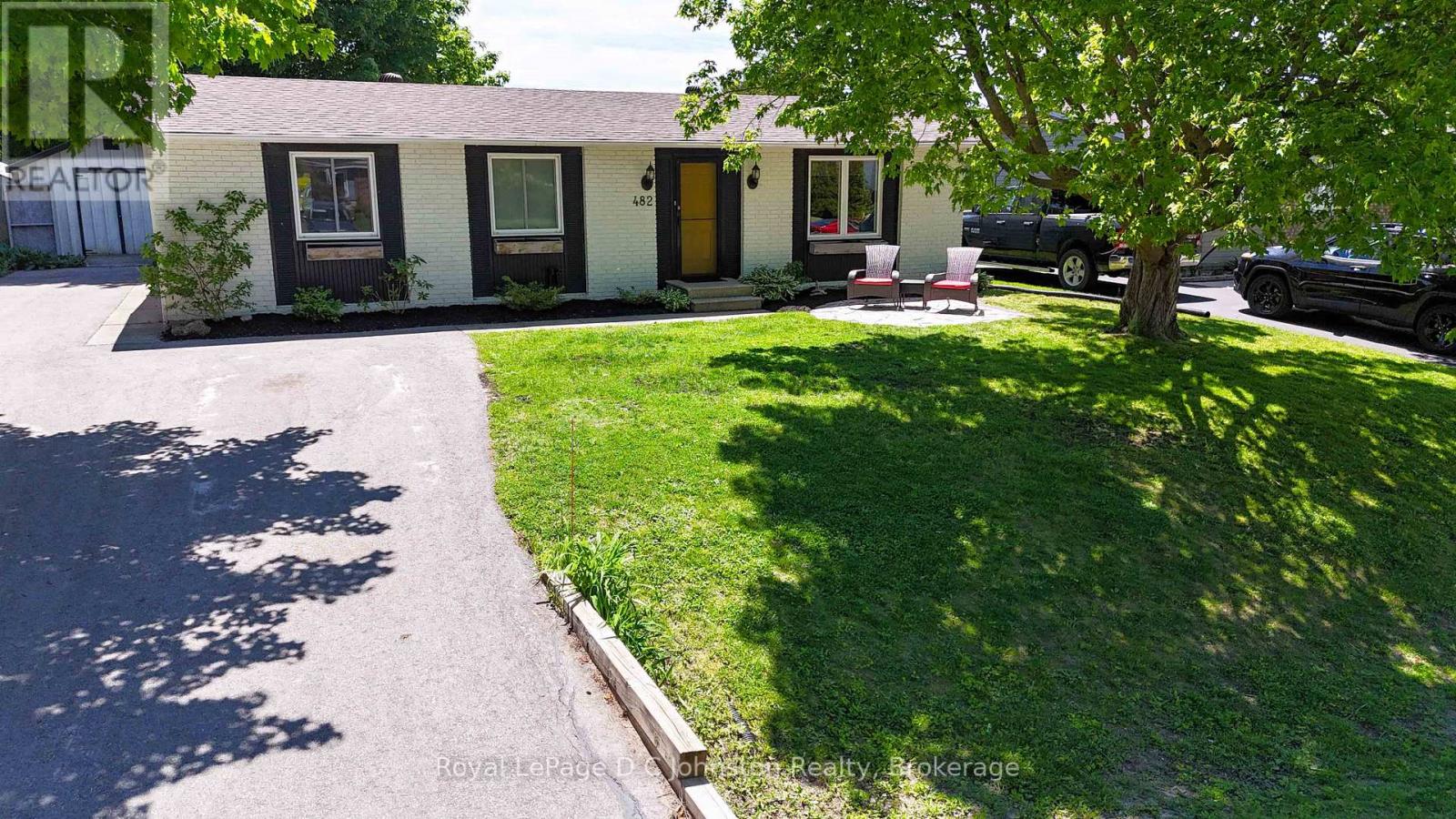482 PROVINCIAL STREET - 2