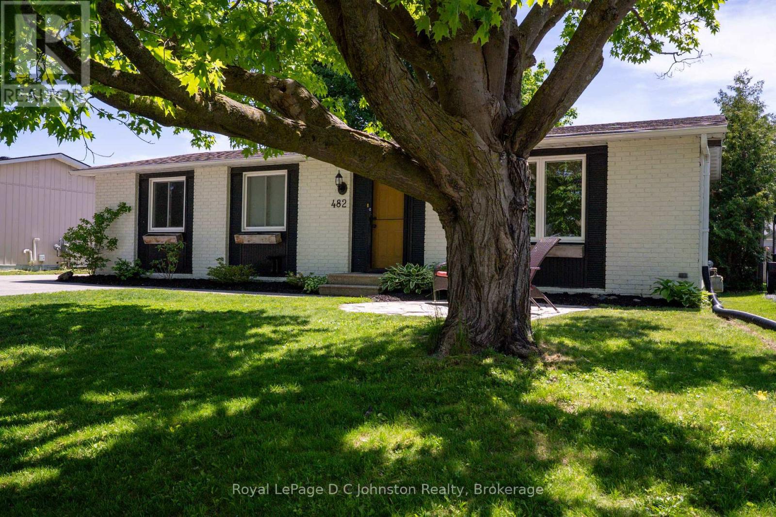 482 PROVINCIAL STREET - 6