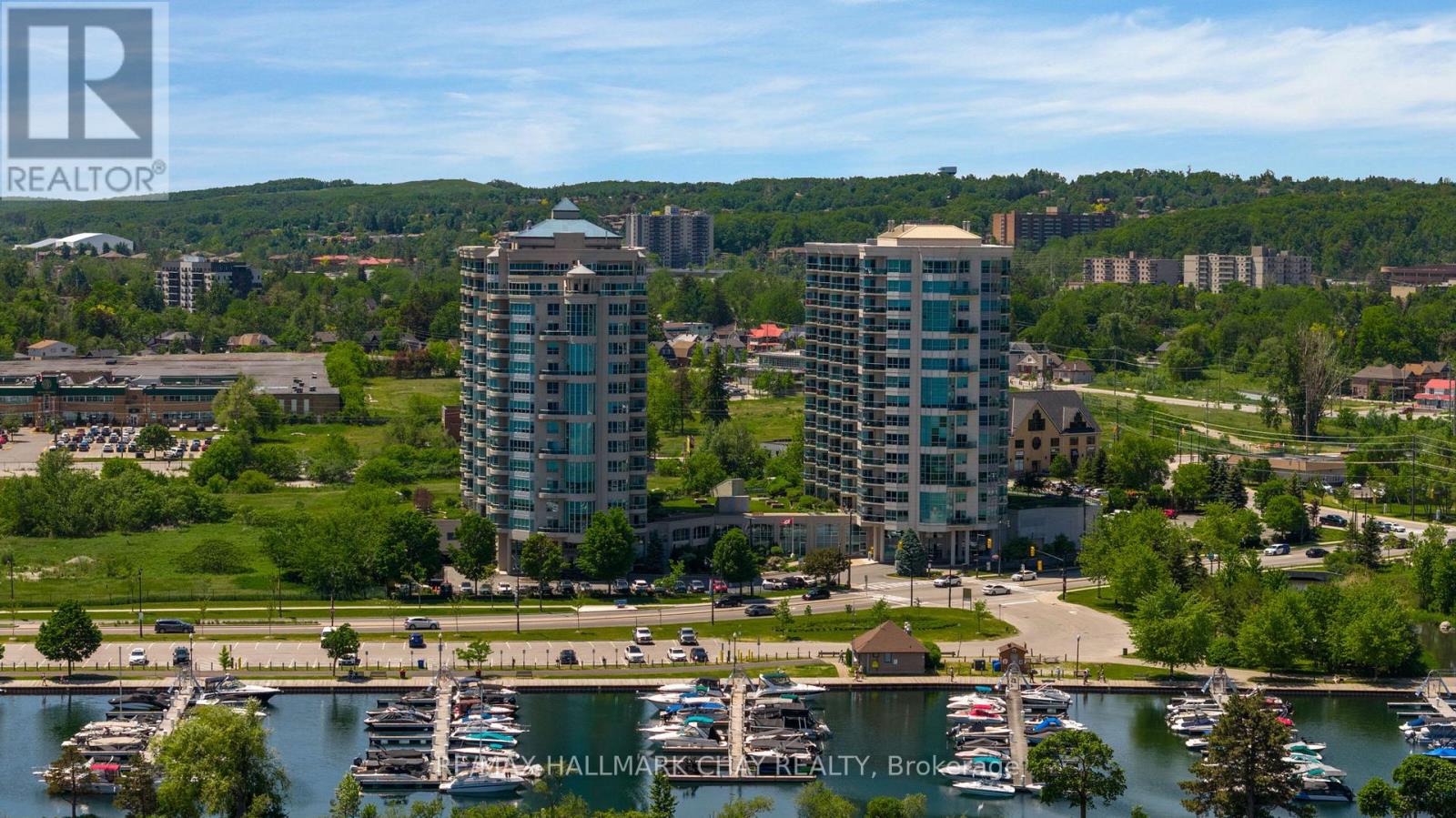 6 Toronto St #307