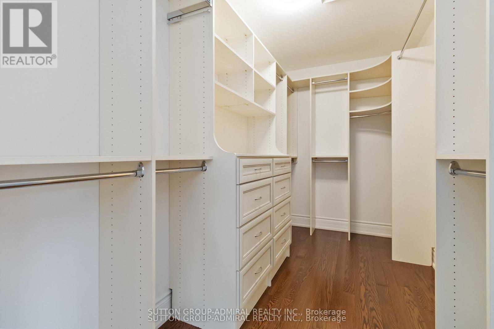 3301 SKIPTON LANE - 26