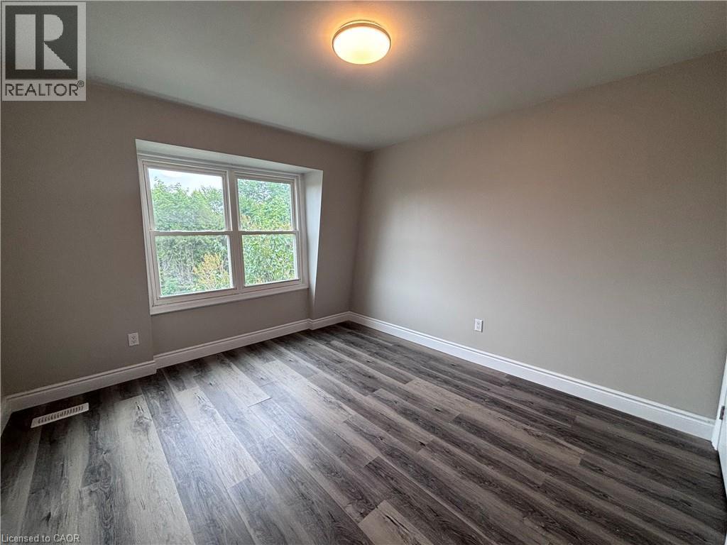 #4 153 W LIMERIDGE Road W - 14