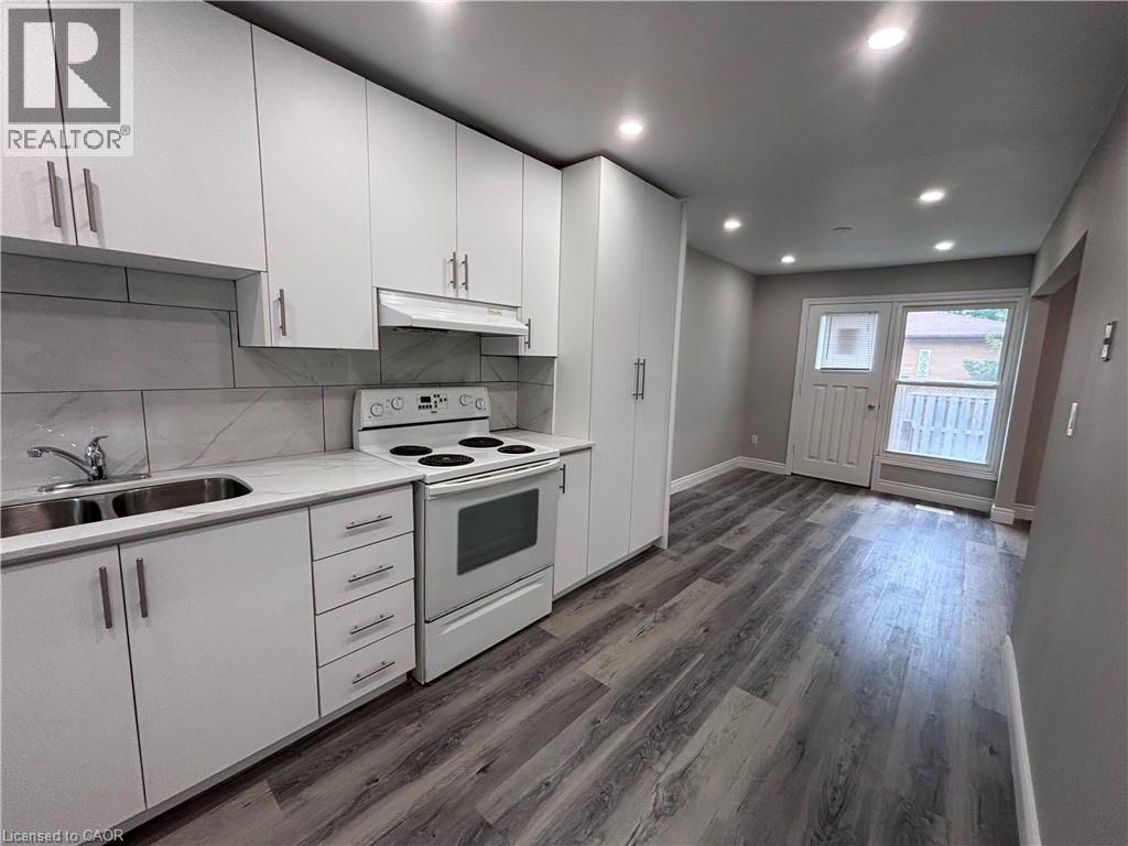 #4 153 W LIMERIDGE Road W - 6