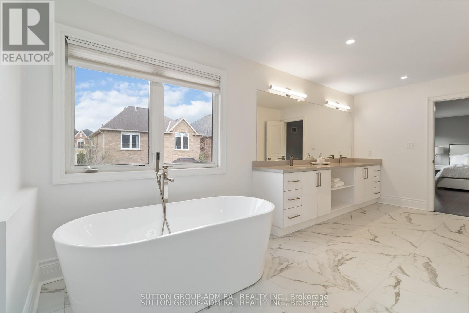 3301 SKIPTON LANE - 27