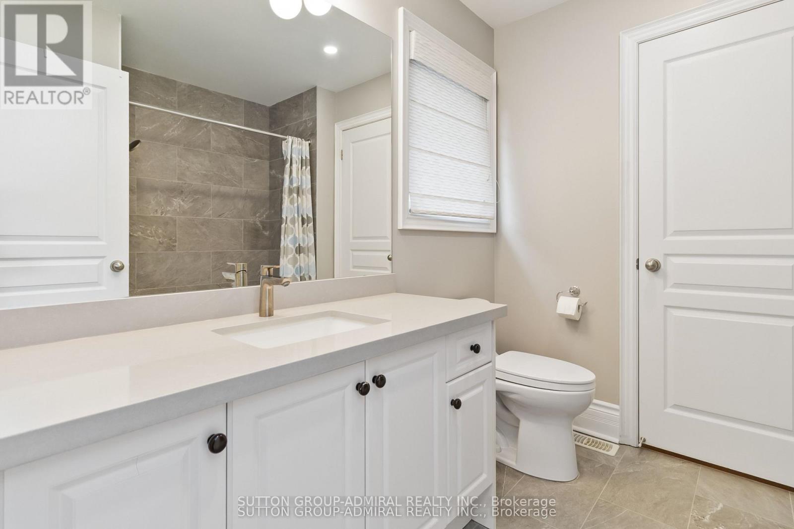 3301 SKIPTON LANE - 31