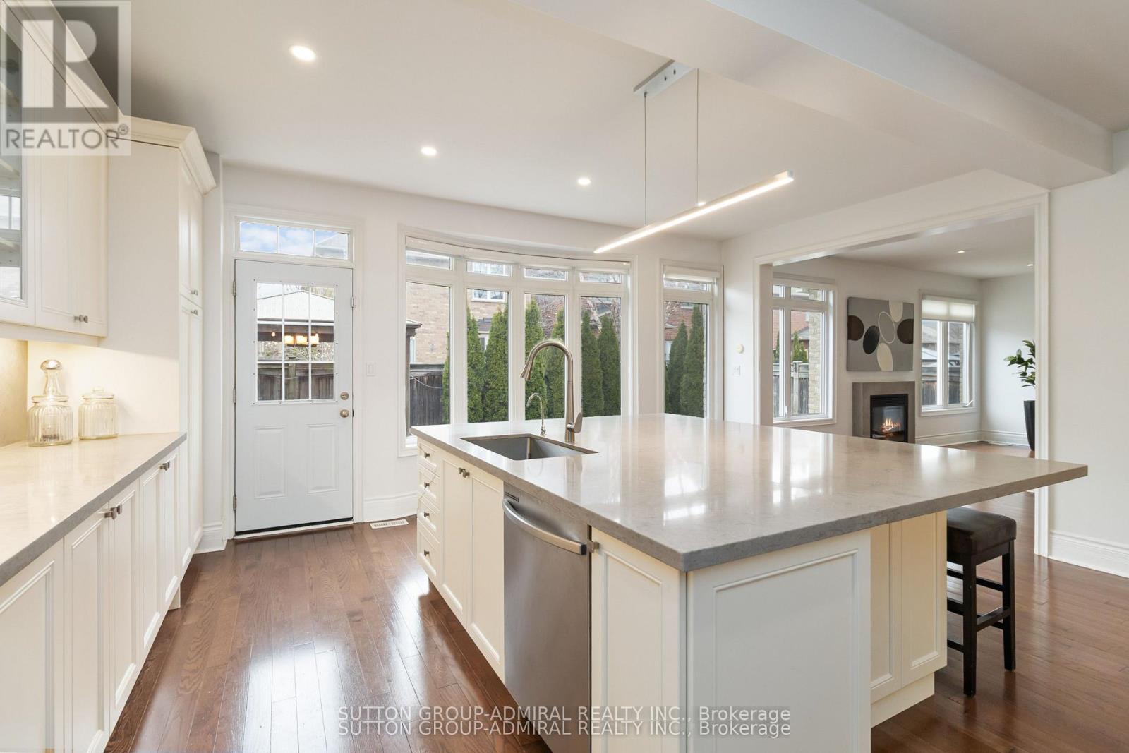 3301 SKIPTON LANE - 12