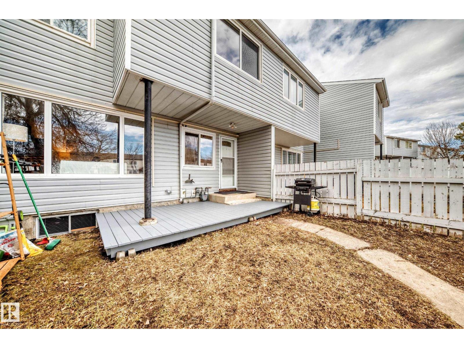 75 AMBERLY CT NW — photo 45