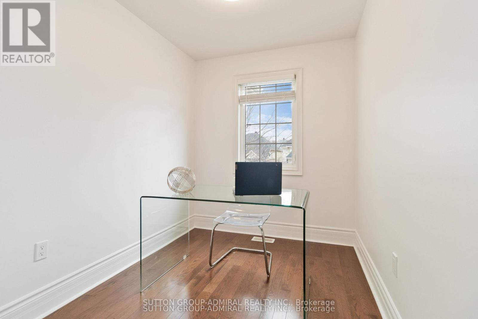 3301 SKIPTON LANE - 36