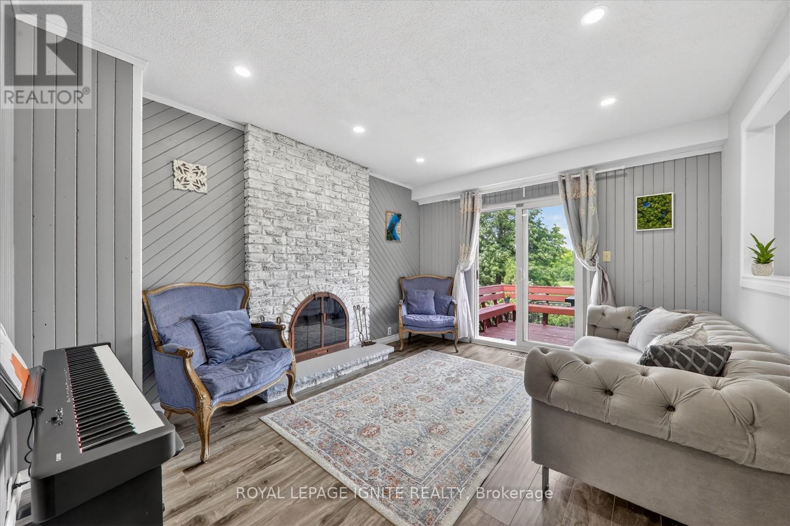 84 CHAD CRESCENT - 14