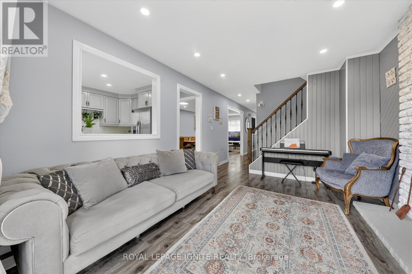 84 CHAD CRESCENT - 15