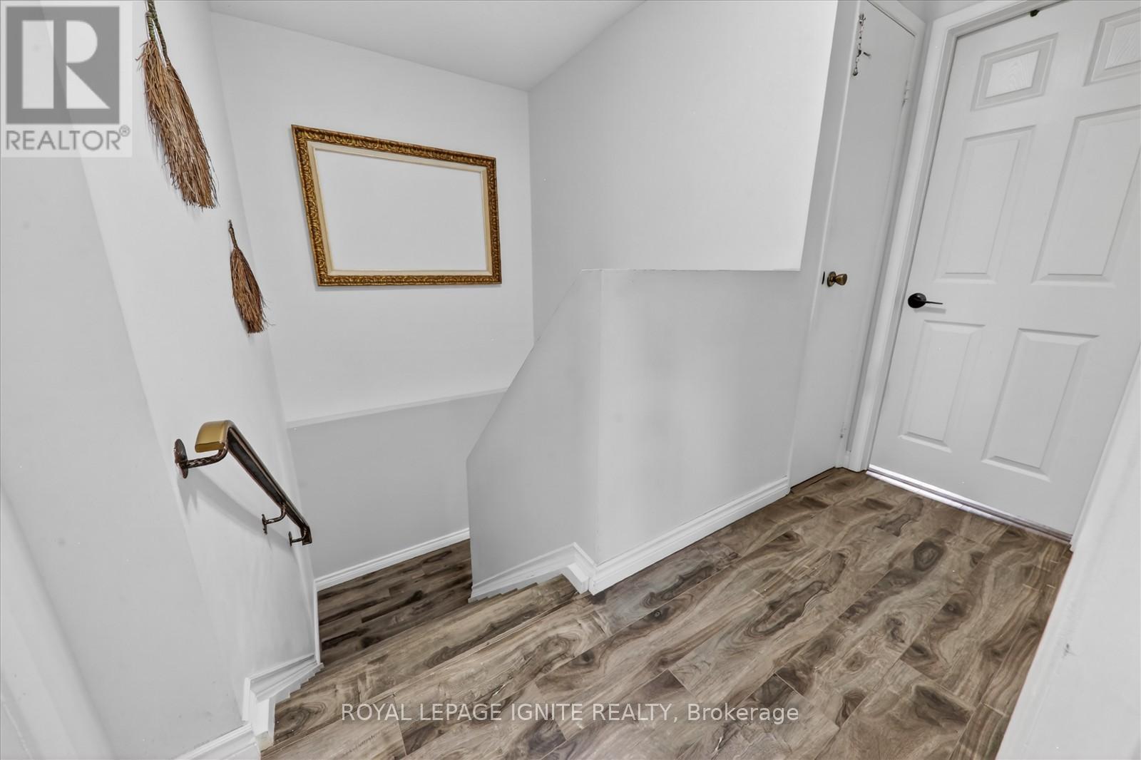 84 CHAD CRESCENT - 21