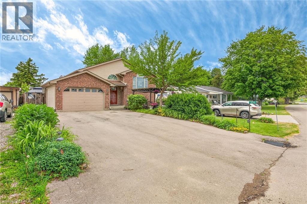 2-bedroom home for sale at 309 BLUE WATER Parkway, Selkirk ON · photo 4 of 51