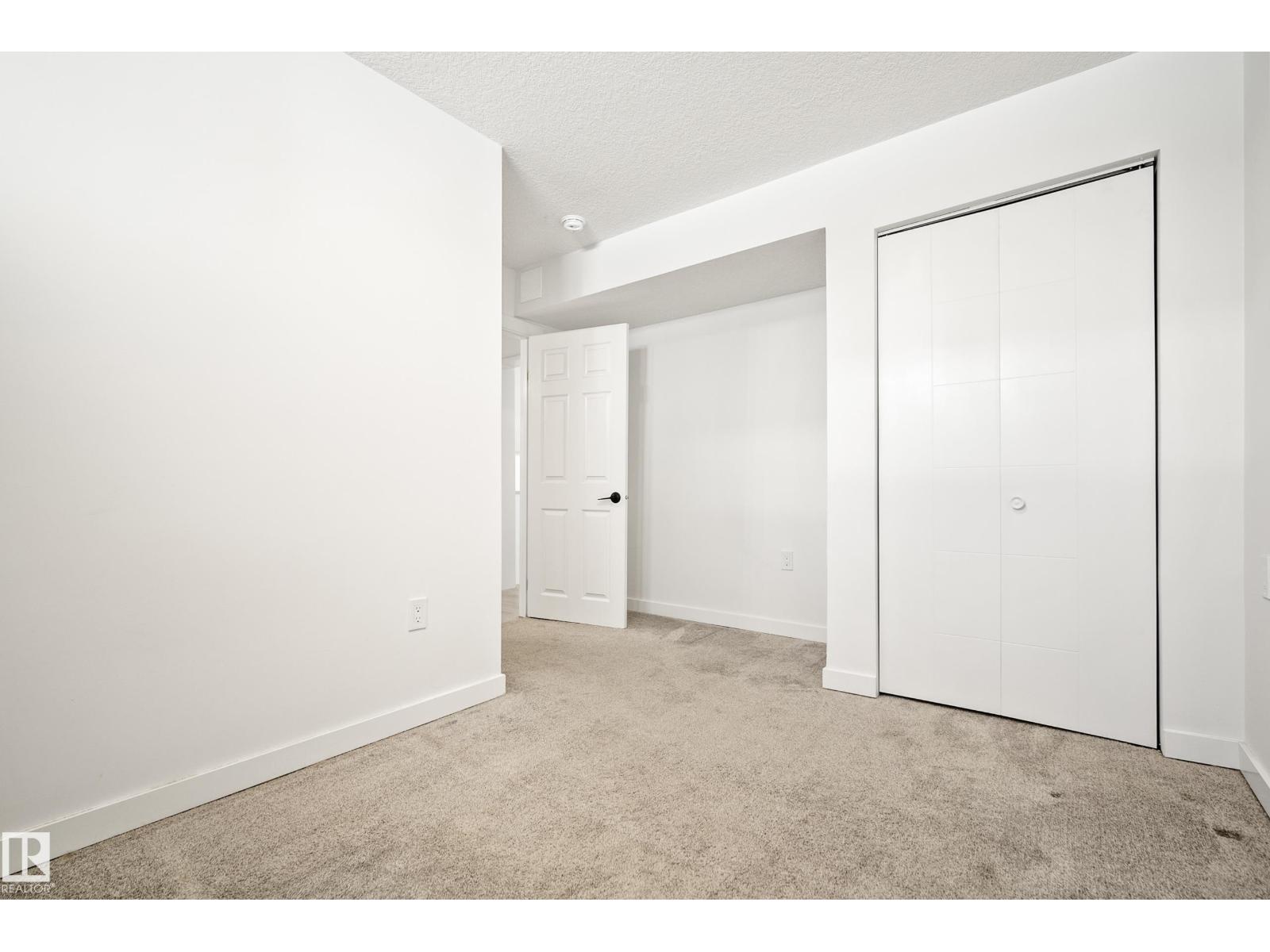 9043 52 ST NW — photo 38