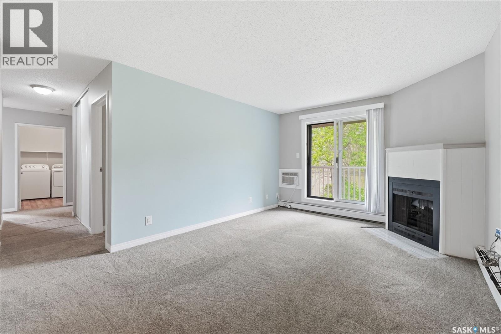 307 207 Tait PLACE — photo 13