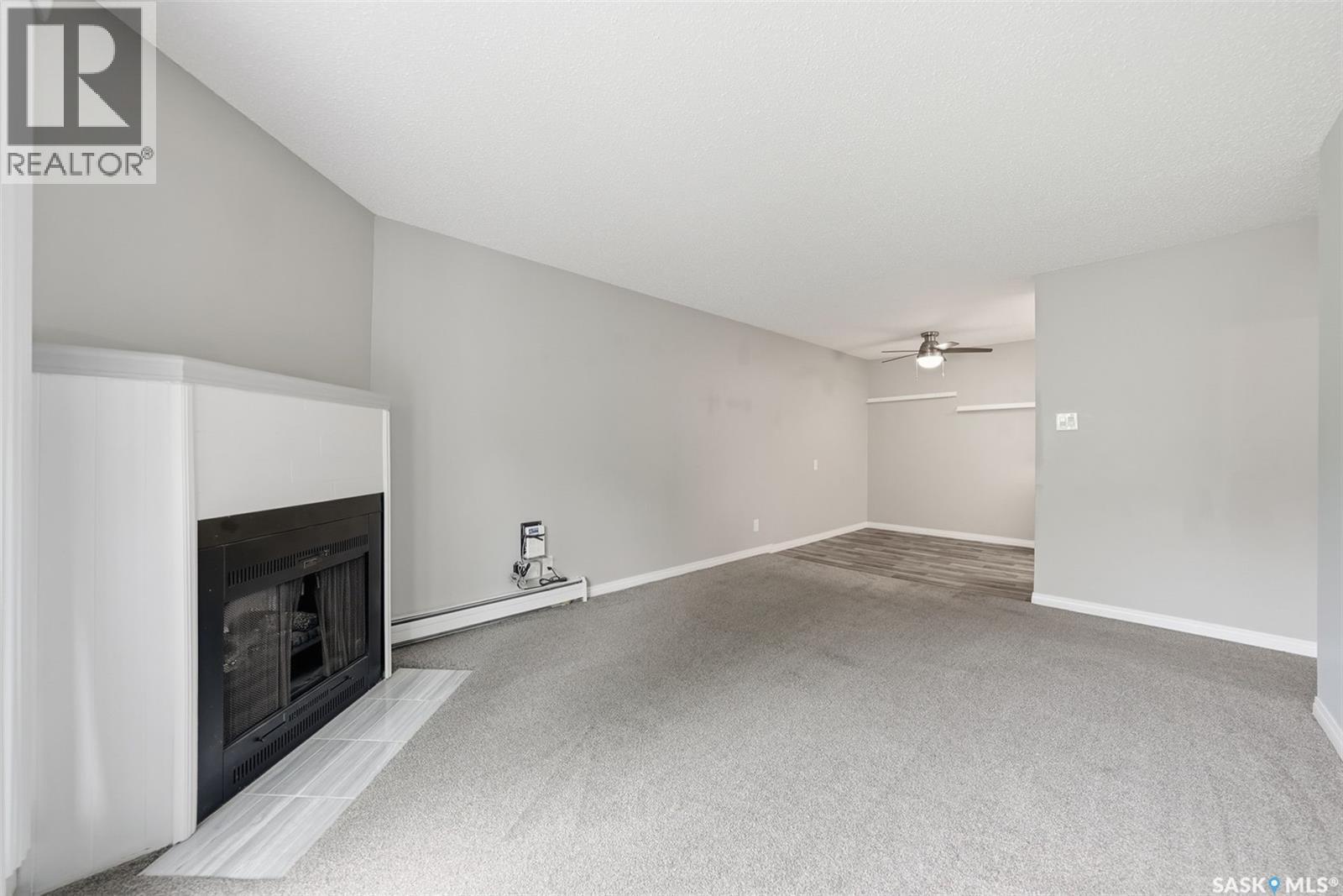 307 207 Tait PLACE — photo 16