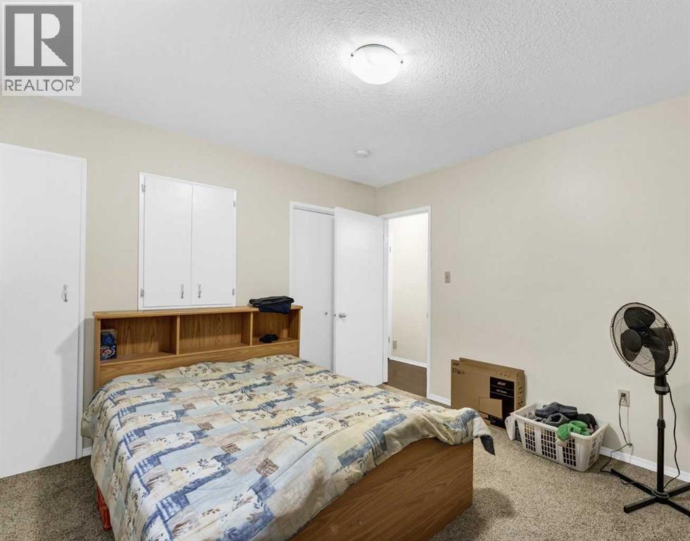 409 4 Street NW — photo 15