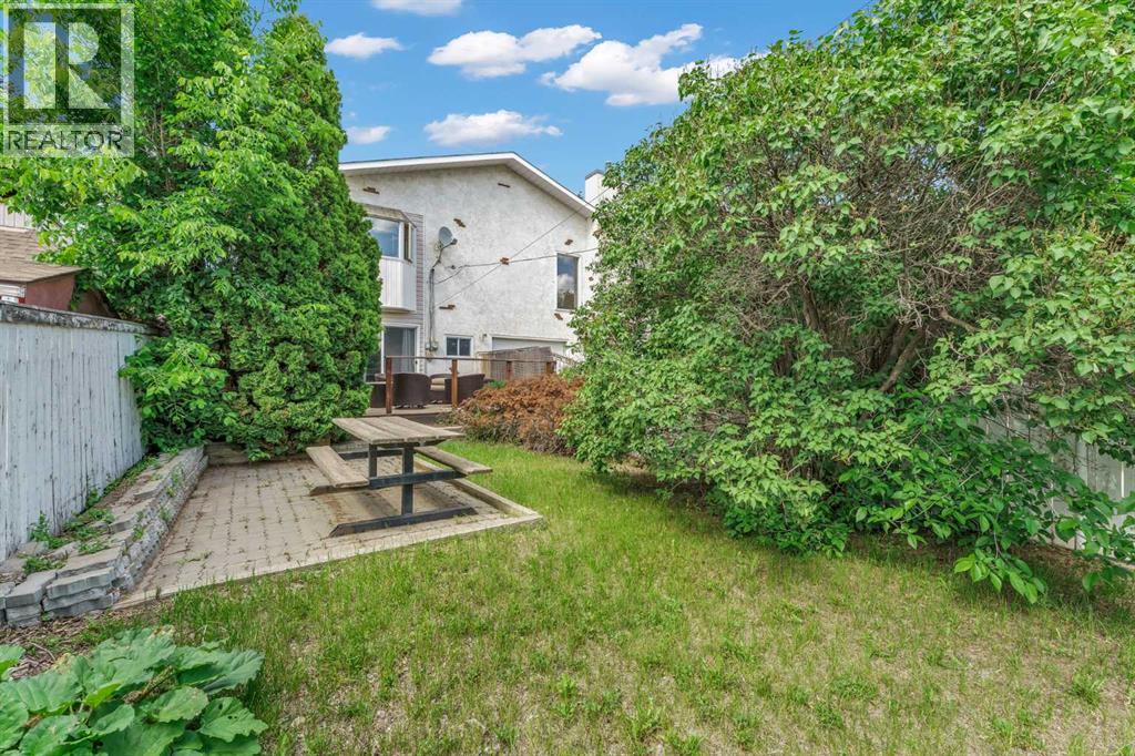 409 4 Street NW — photo 35