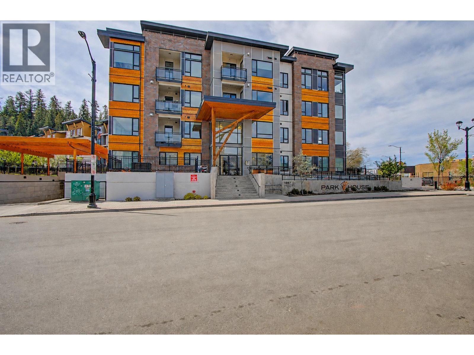 #409 1087 6TH AVENUE - 1