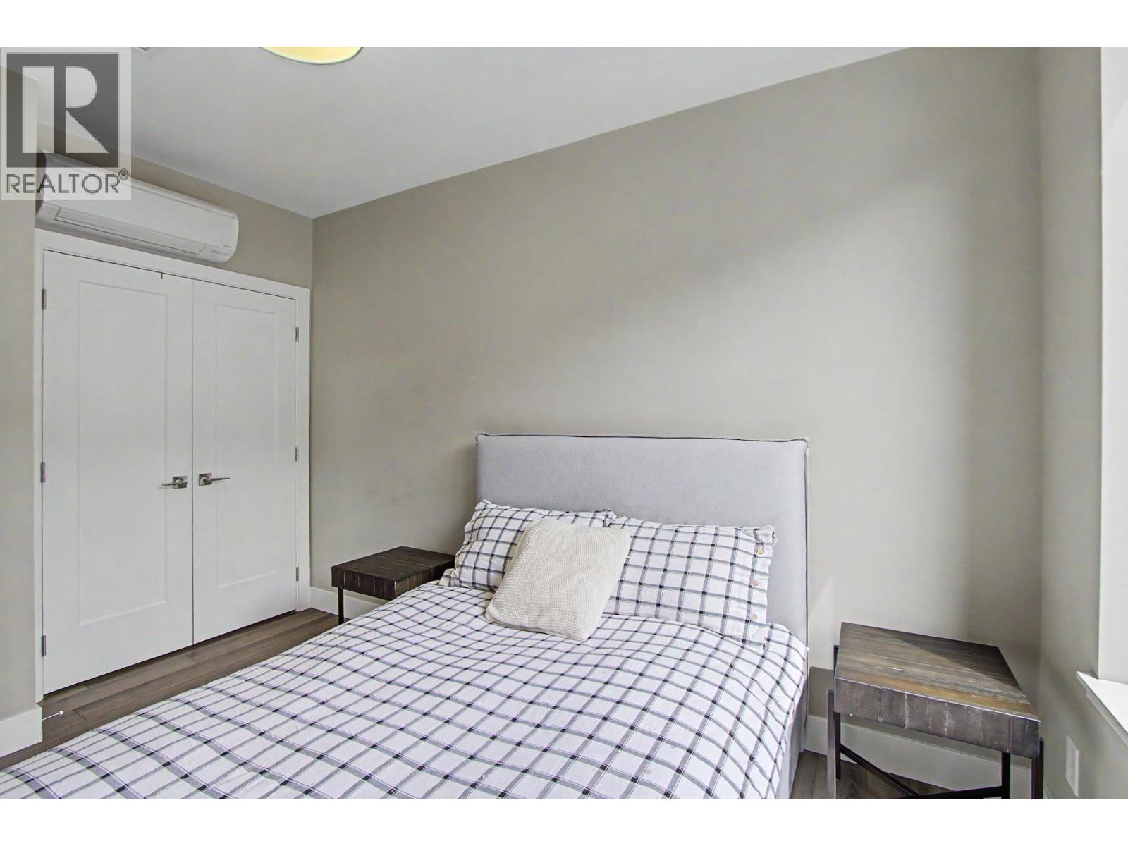 #409 1087 6TH AVENUE - 24