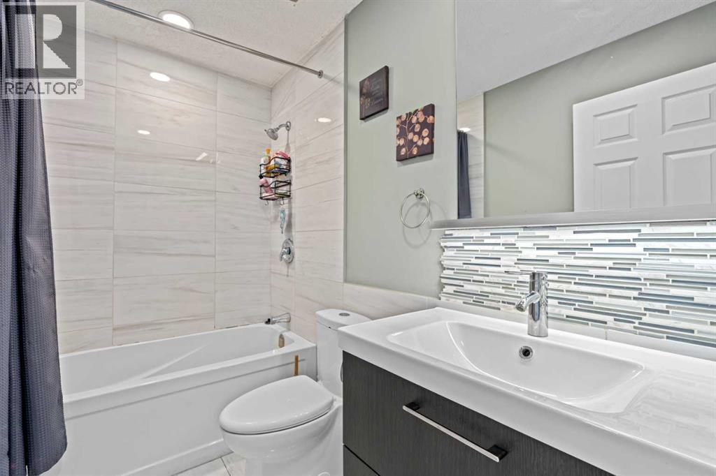 146 Erin Road SE — photo 14