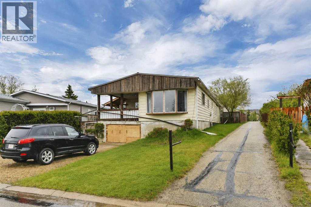 36 Hearthstone Drive, Lacombe, Alberta, T4L1P6