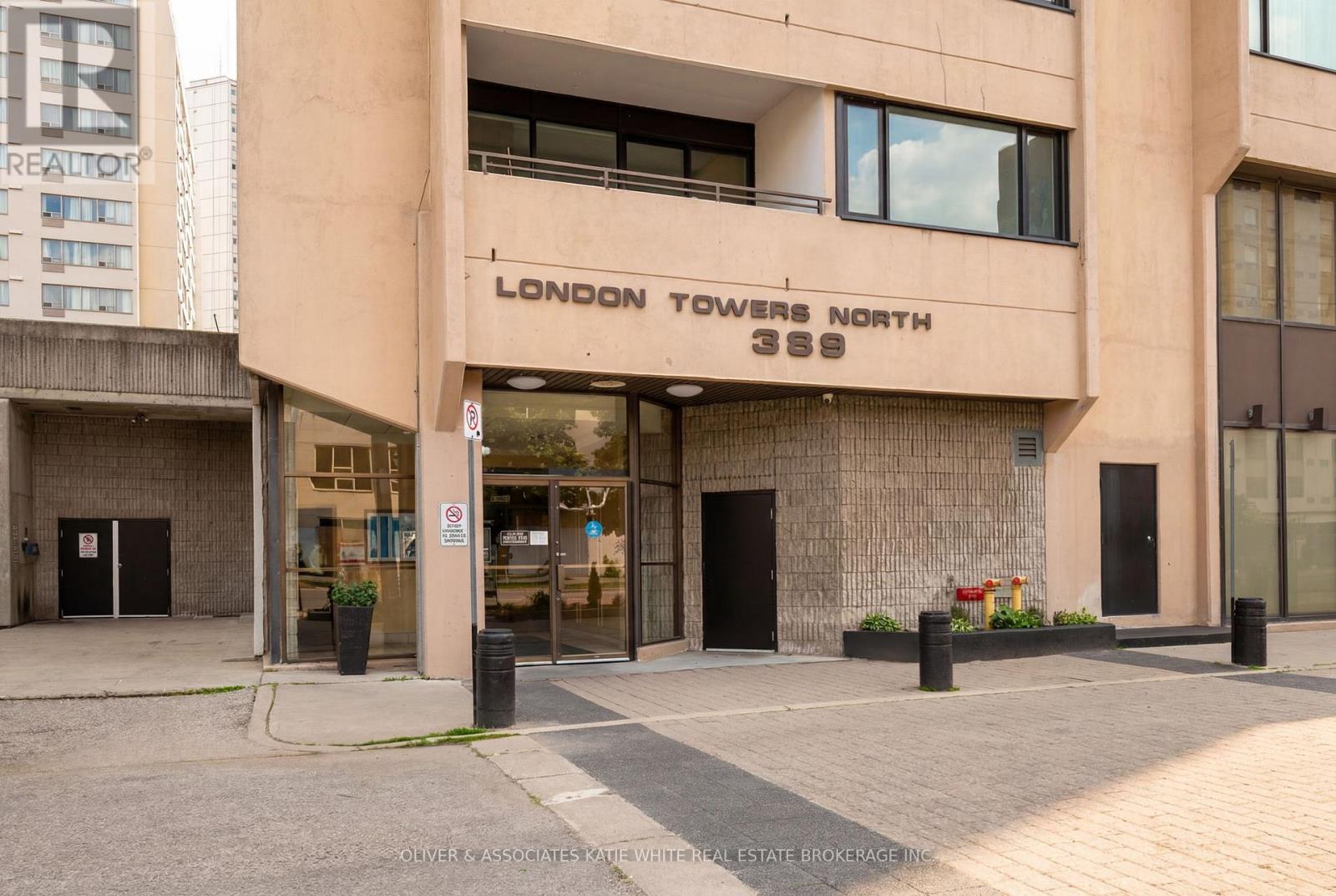 #1901 389 DUNDAS STREET - 1