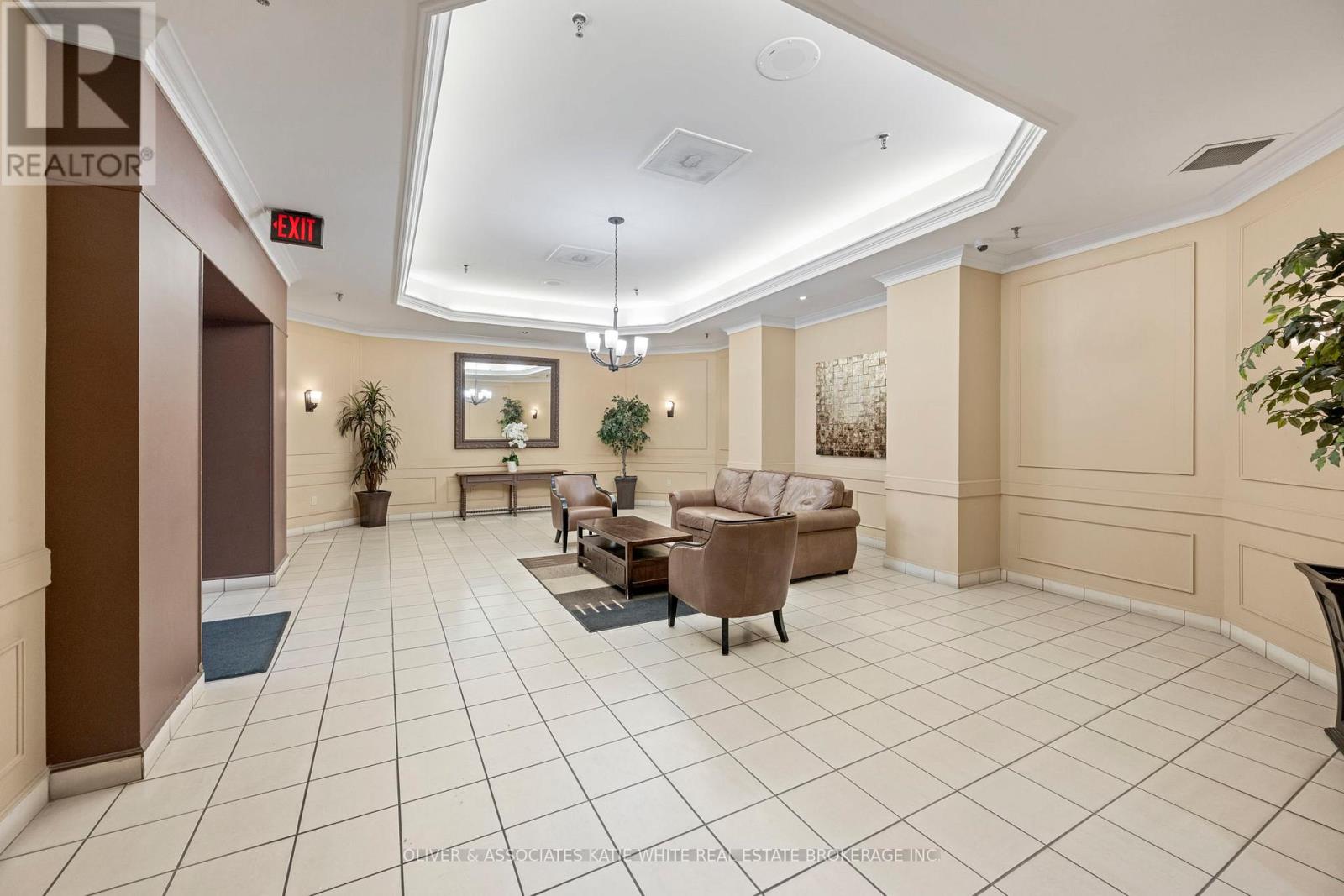 #1901 389 DUNDAS STREET - 19