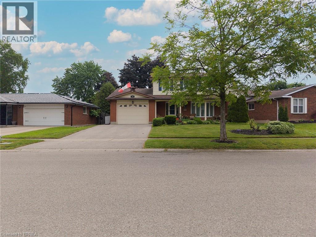 6-bedroom home for sale at 118 GREENFIELD Road, Brantford ON · photo 2 of 35