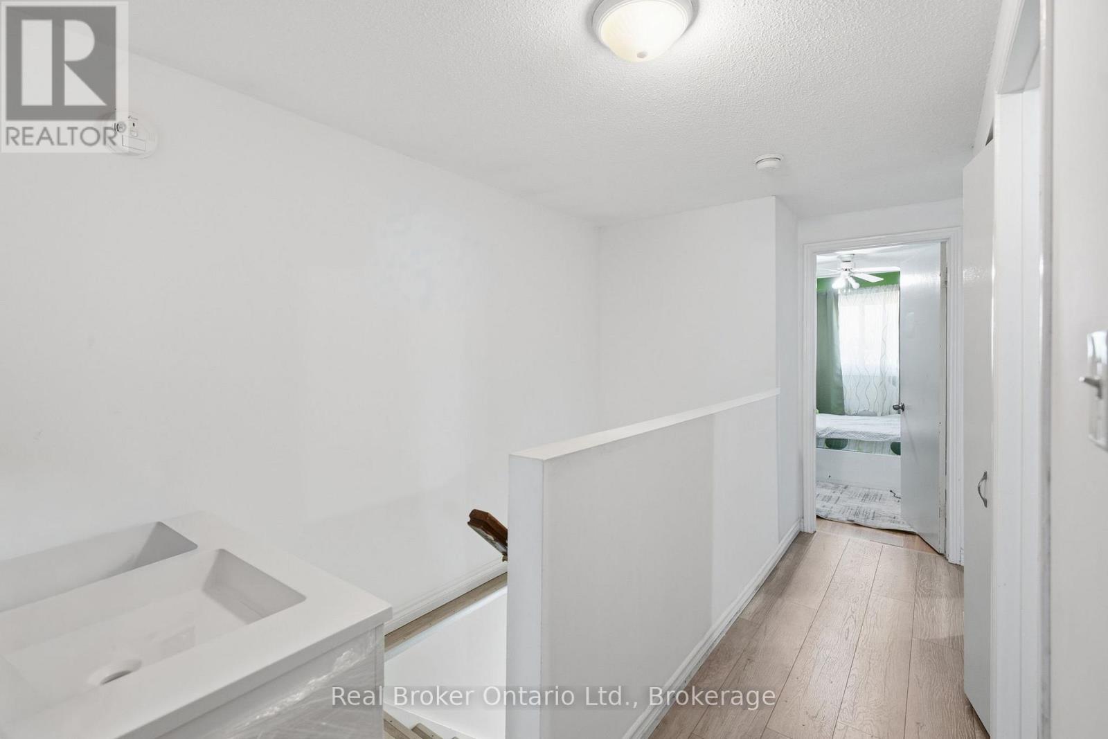 126 DINISON CRESCENT - Image 16