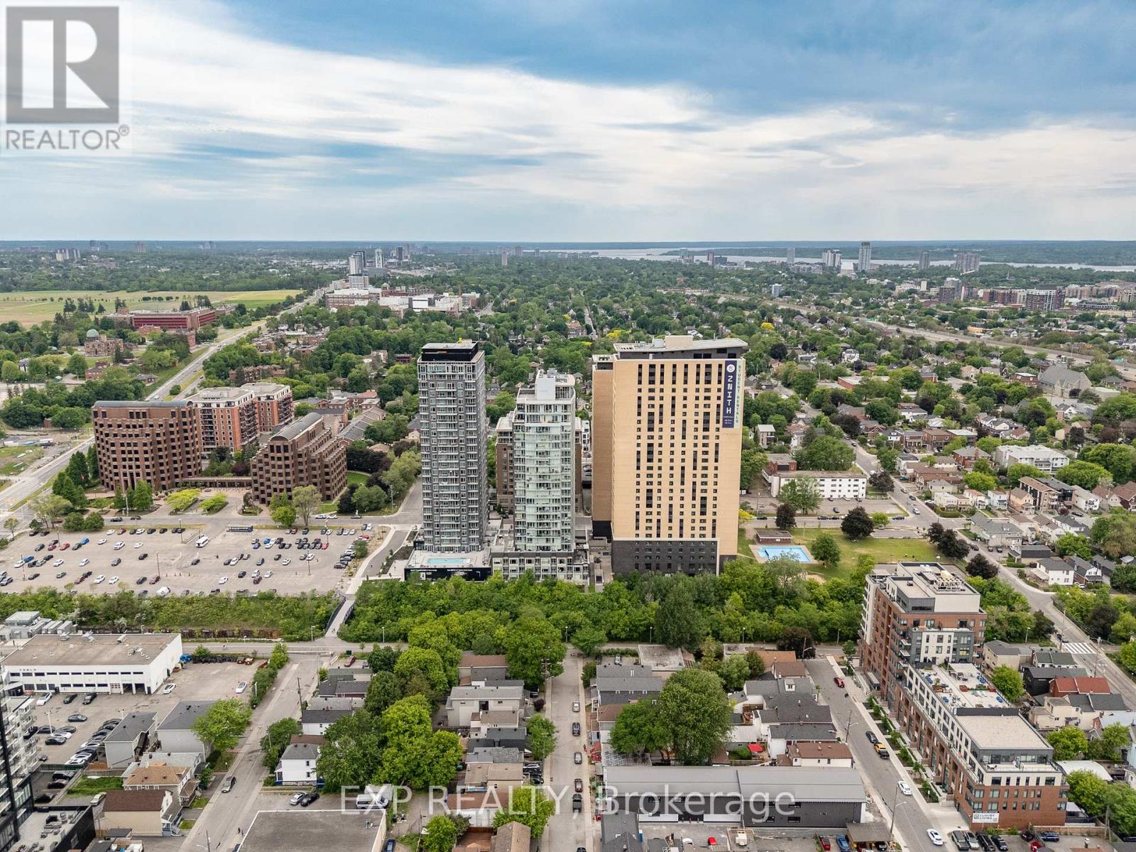 2 Bed, 1 Bath House for Rent in Ottawa – 2709 – 105 CHAMPAGNE AVENUE N, Ottawa – MLS# X13431202 - Image 20