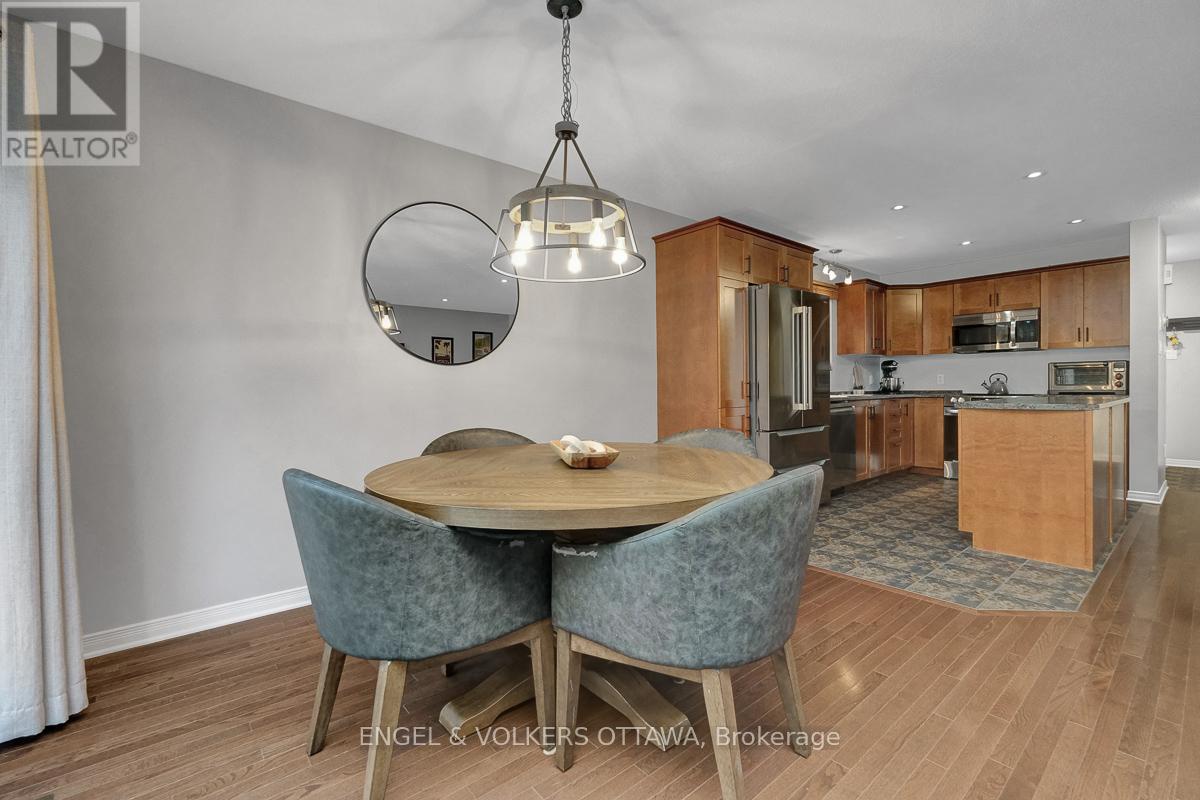938 PAYER STREET - 11