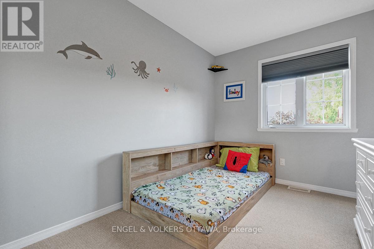938 PAYER STREET - 23