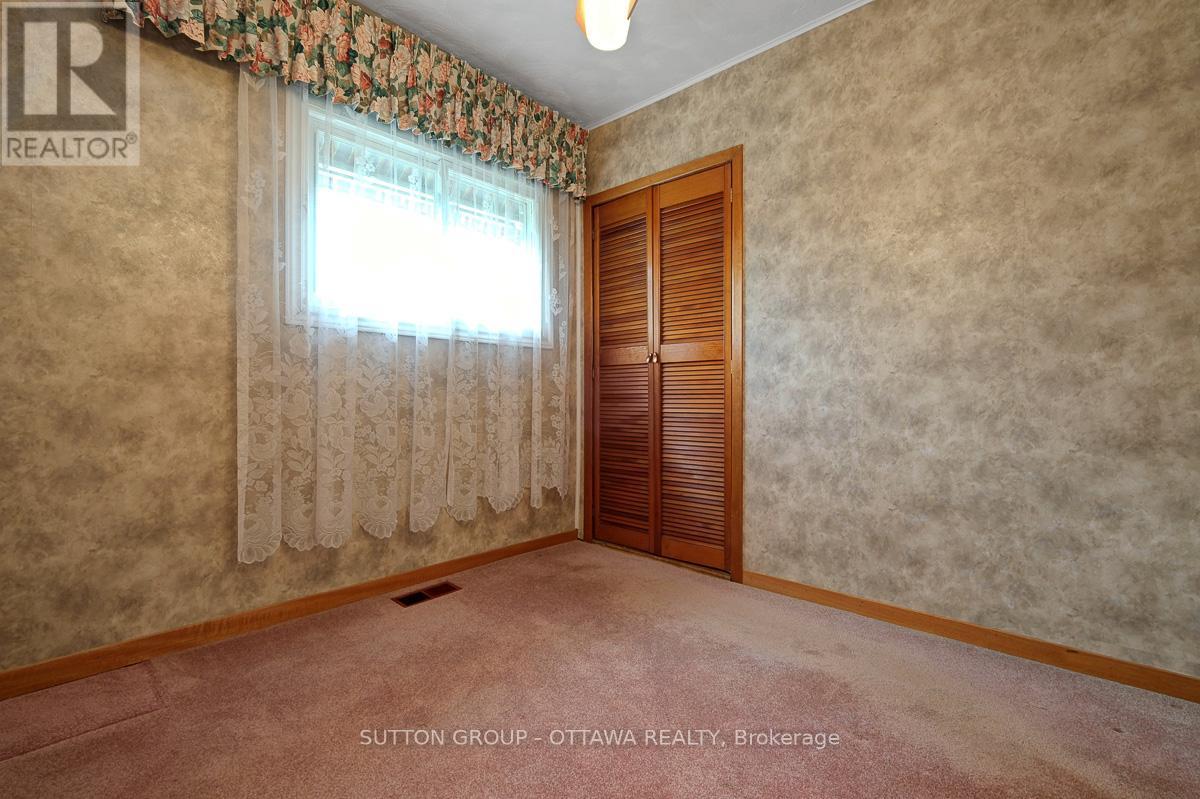 2 Bed, 2 Bath House for Sale in Ottawa – 442 WENTWORTH AVENUE, Ottawa – MLS# X13431246 - Image 22