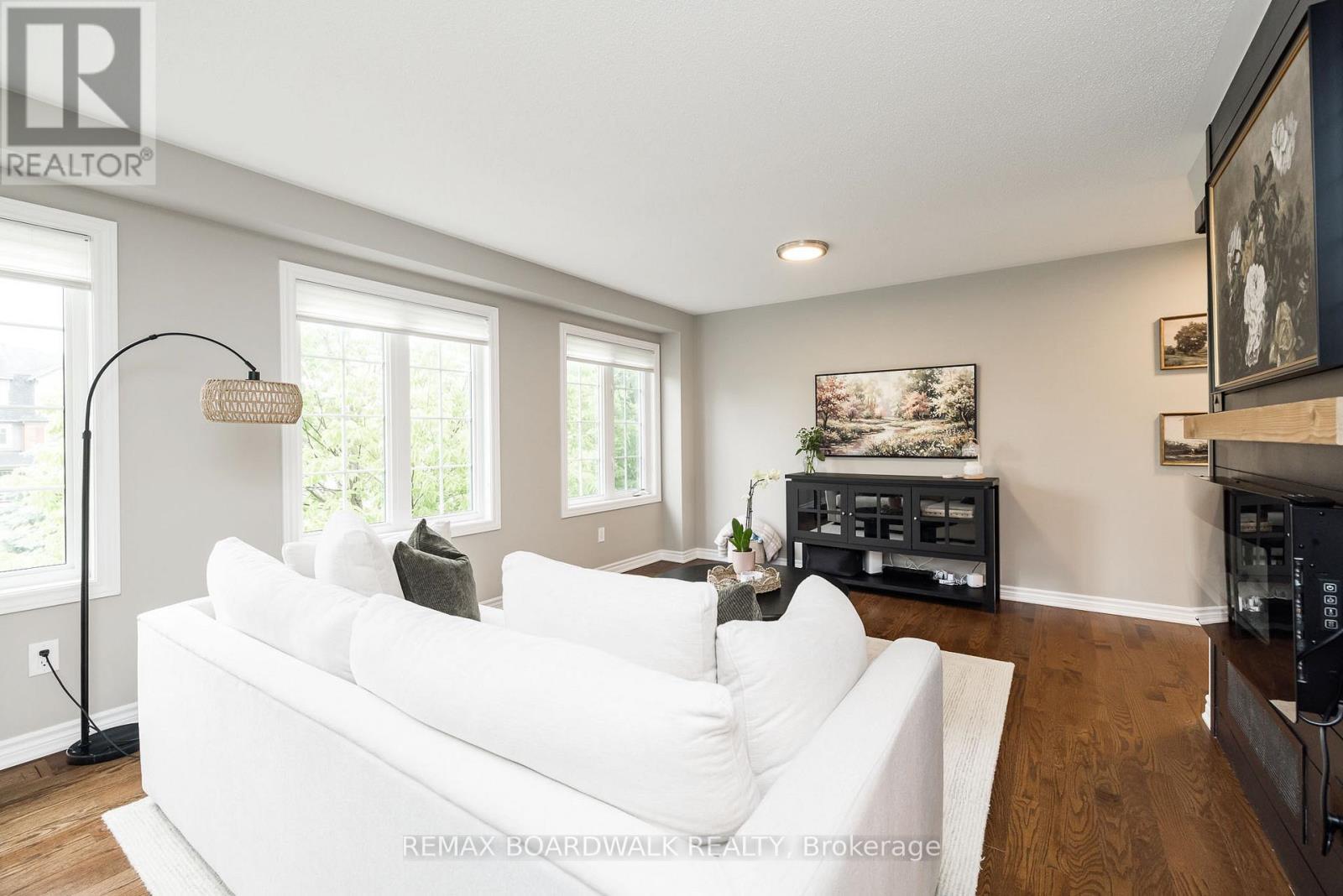 3 Bed, 3 Bath House for Sale in Ottawa – 84 BRISOTE LANE, Ottawa – MLS# X13431280 - Image 13