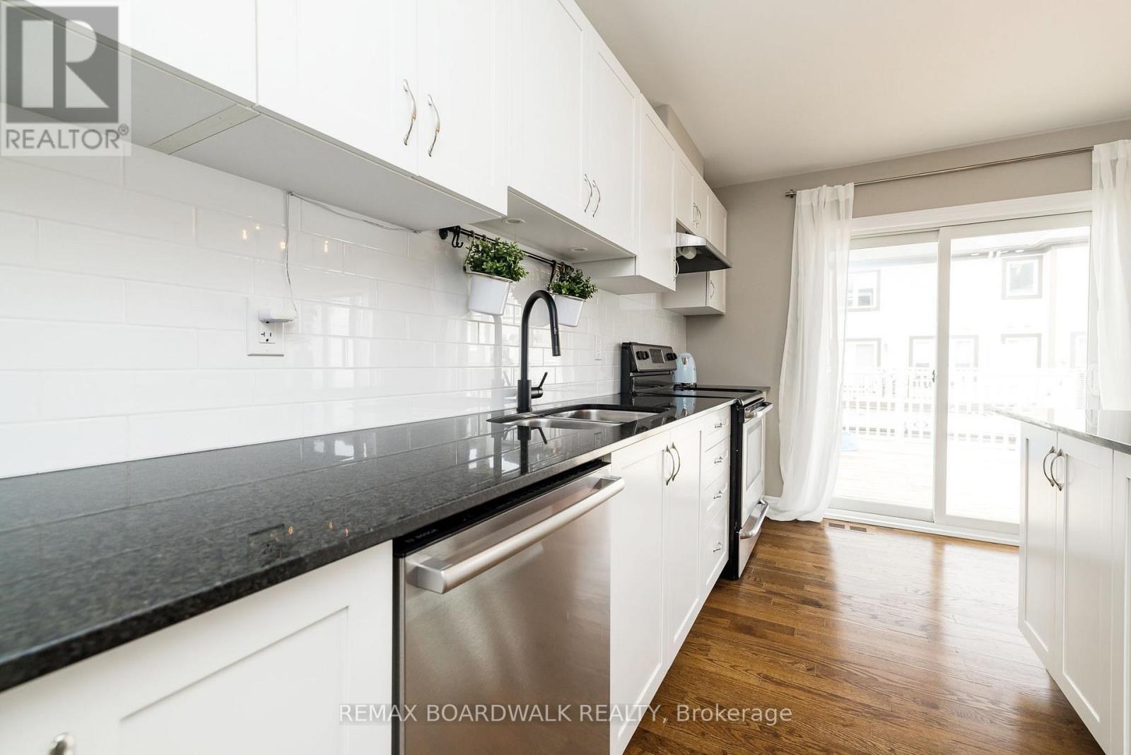 3 Bed, 3 Bath House for Sale in Ottawa – 84 BRISOTE LANE, Ottawa – MLS# X13431280 - Image 20