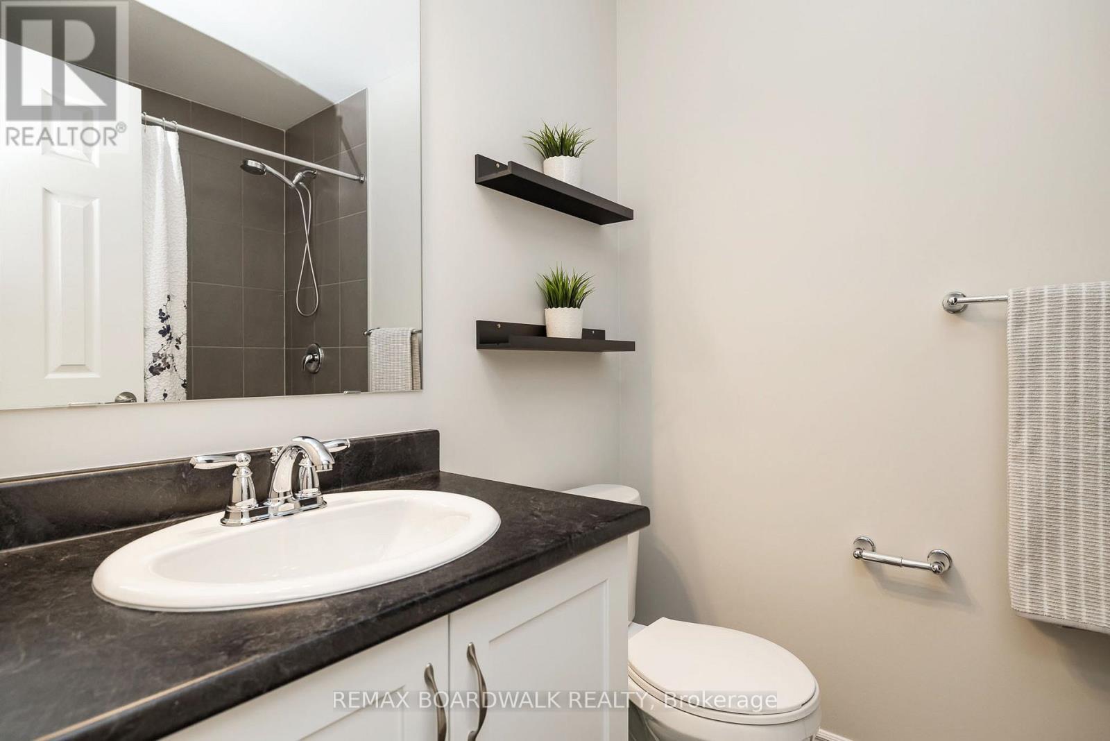 3 Bed, 3 Bath House for Sale in Ottawa – 84 BRISOTE LANE, Ottawa – MLS# X13431280 - Image 37