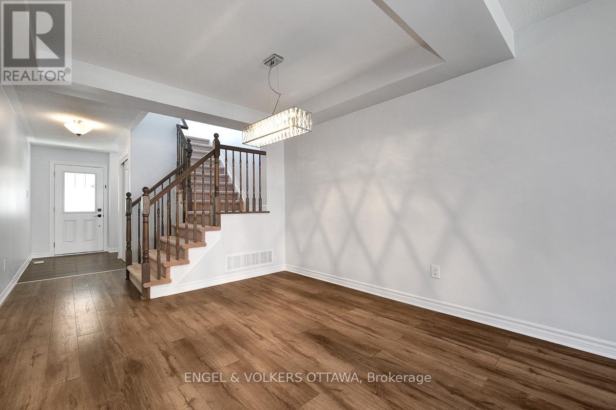 3 Bed, 4 Bath House for Sale in Ottawa – 308 SONG SPARROW STREET W, Ottawa – MLS# X13431564 - Image 14