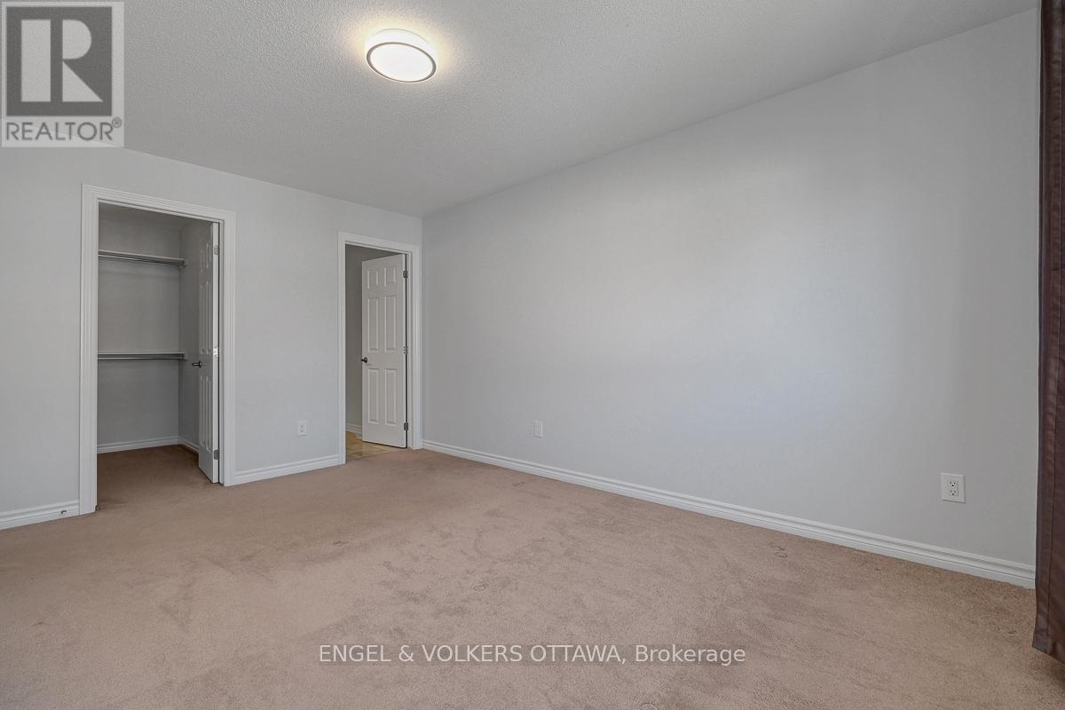 3 Bed, 4 Bath House for Sale in Ottawa – 308 SONG SPARROW STREET W, Ottawa – MLS# X13431564 - Image 31