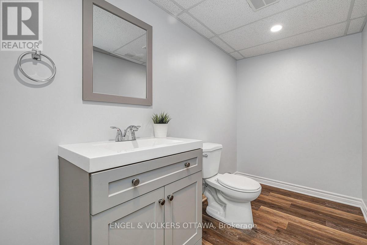 3 Bed, 4 Bath House for Sale in Ottawa – 308 SONG SPARROW STREET W, Ottawa – MLS# X13431564 - Image 44