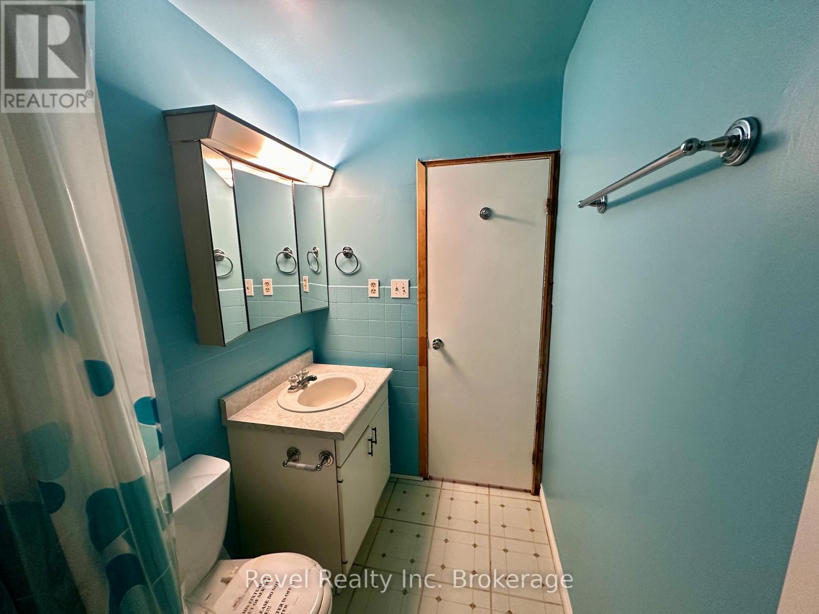8 TRAILAINE ROAD - 19