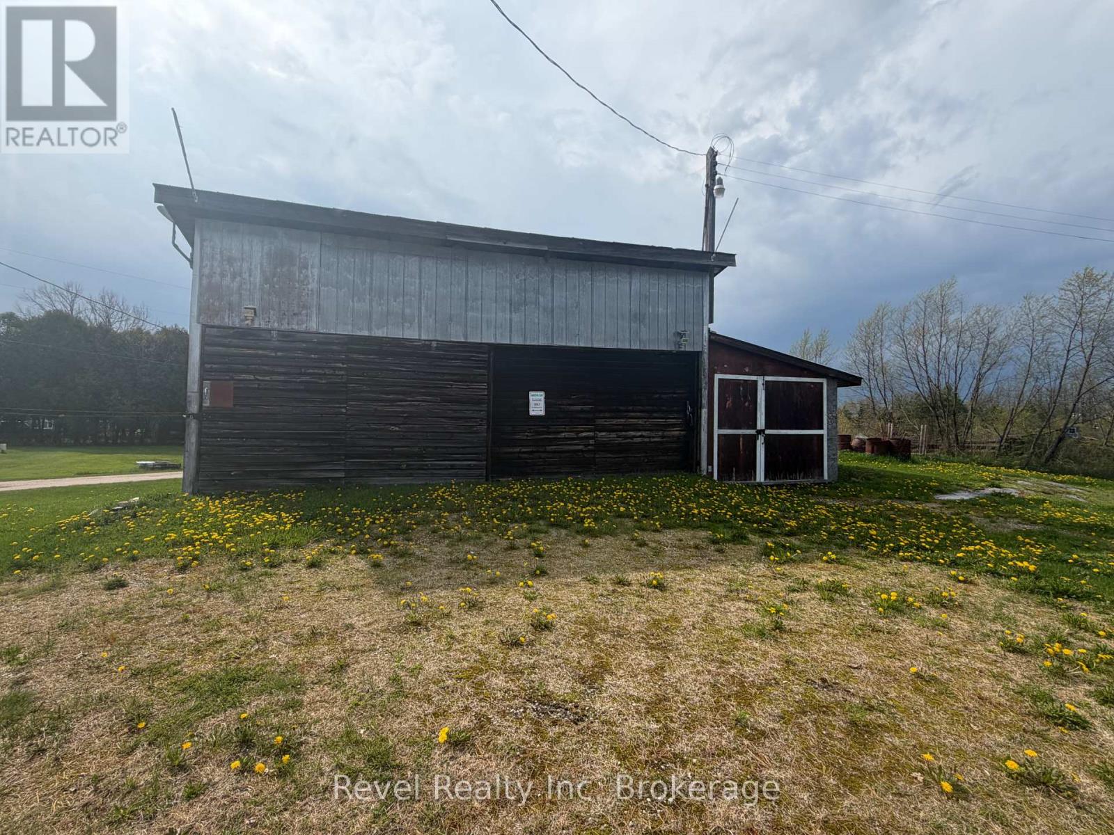 8 TRAILAINE ROAD - 37