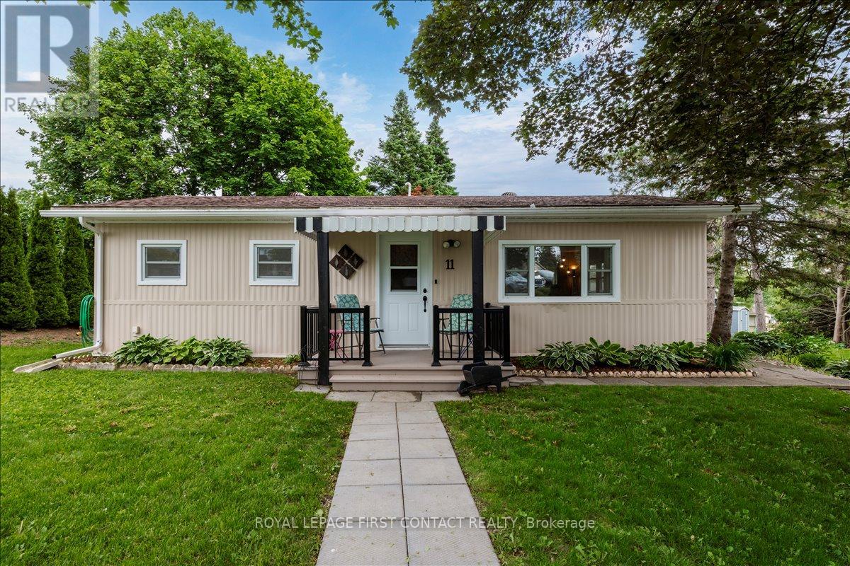 11 HAWTHORNE DRIVE - 1