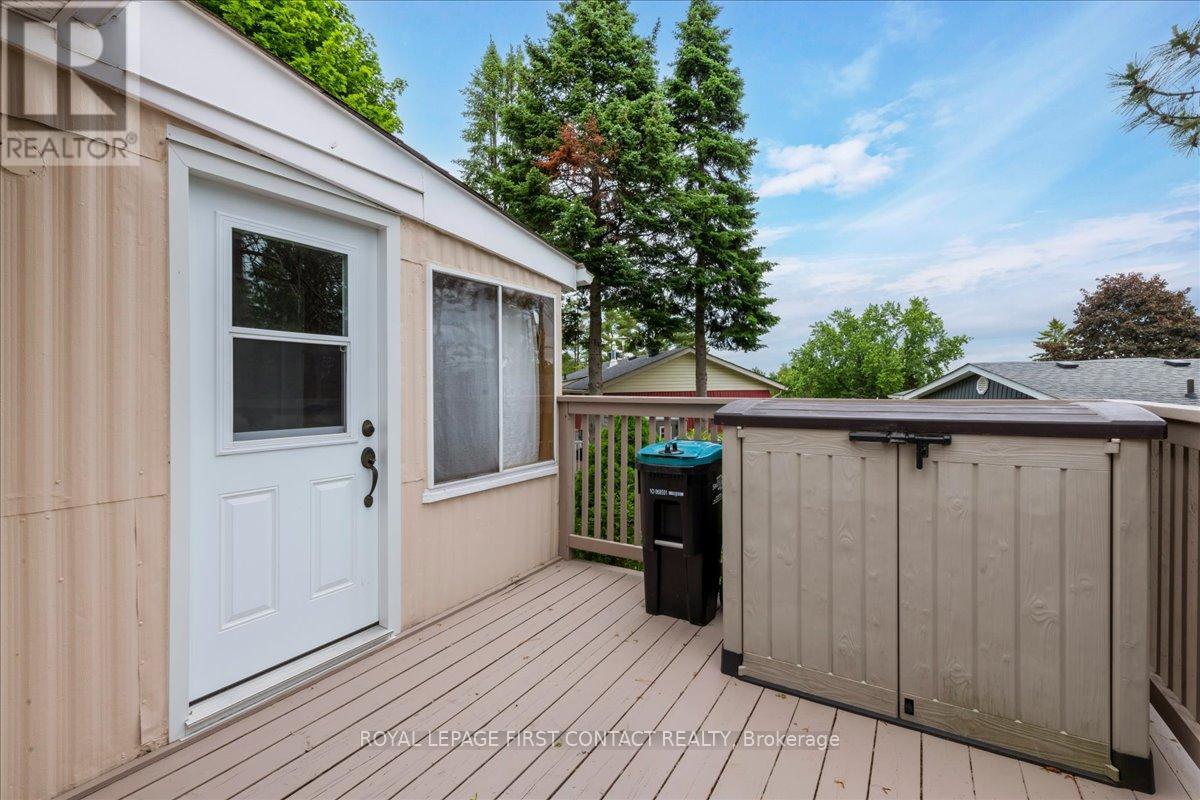 11 HAWTHORNE DRIVE - 4