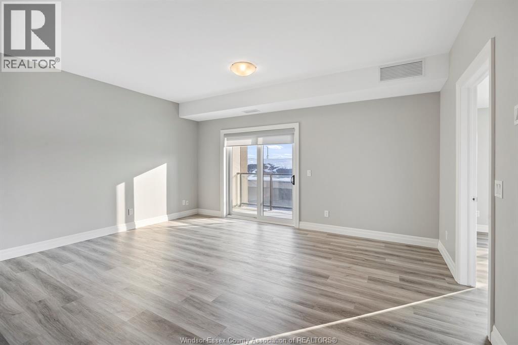 #201 728 BROWNSTONE DRIVE - 8