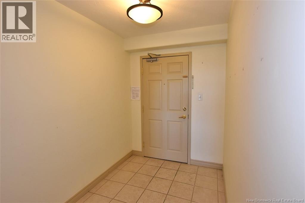 #412 1 Golf Greens Lane - 7
