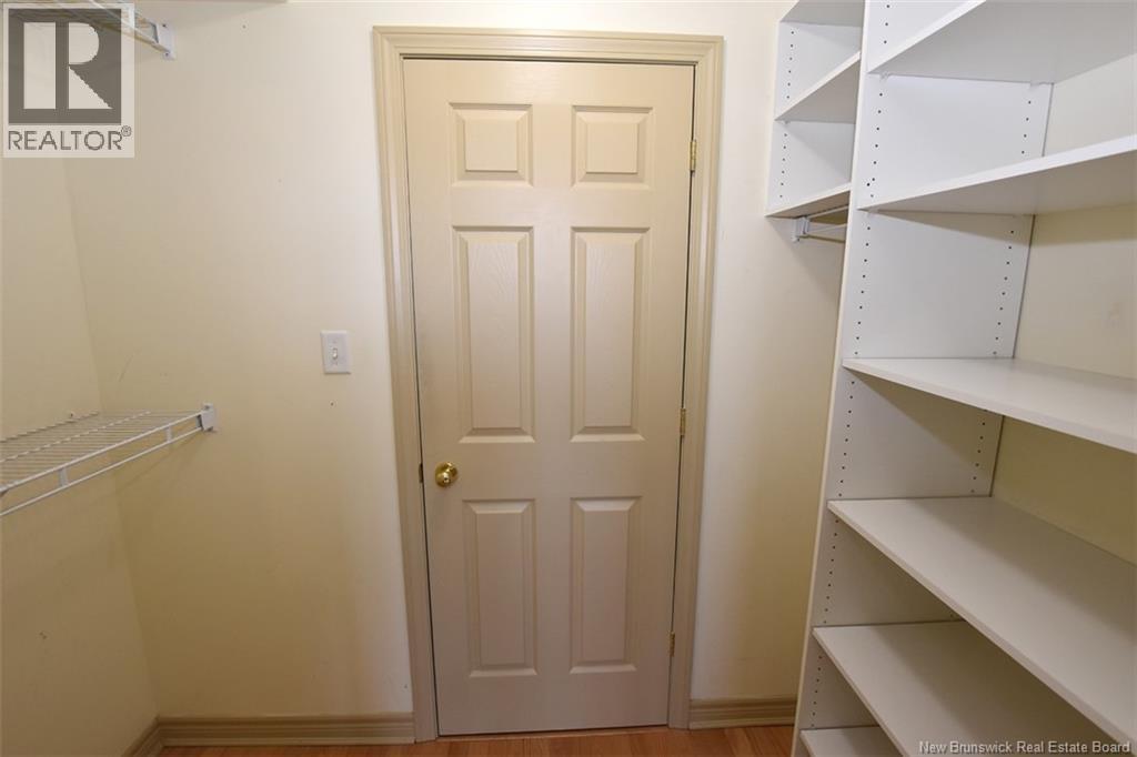 #412 1 Golf Greens Lane - 21