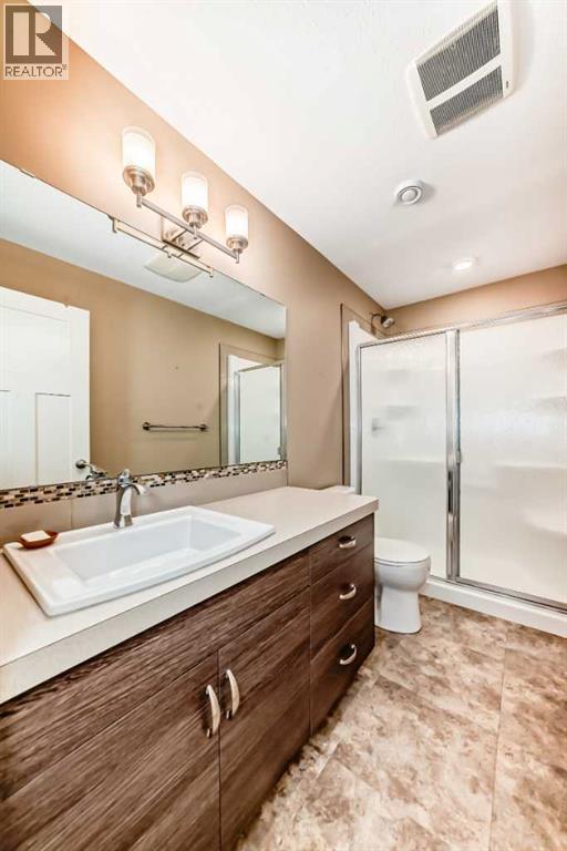 12 Beardsley Crescent — photo 38