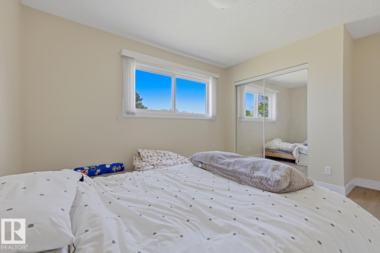 7807 132 AV NW — photo 26