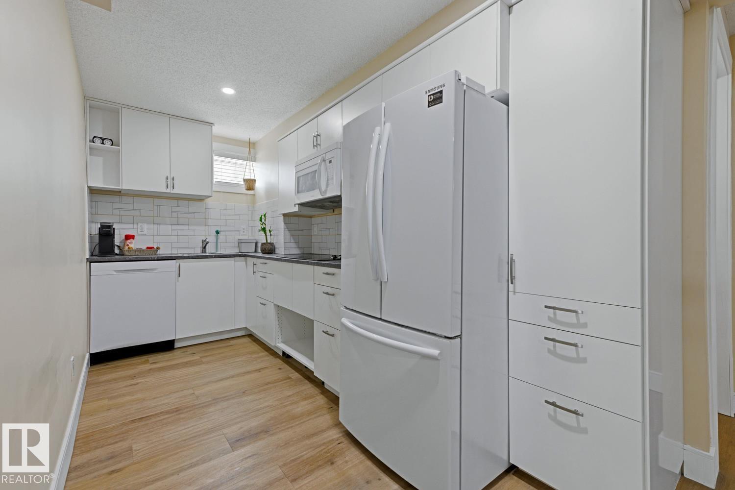 7807 132 AV NW — photo 30